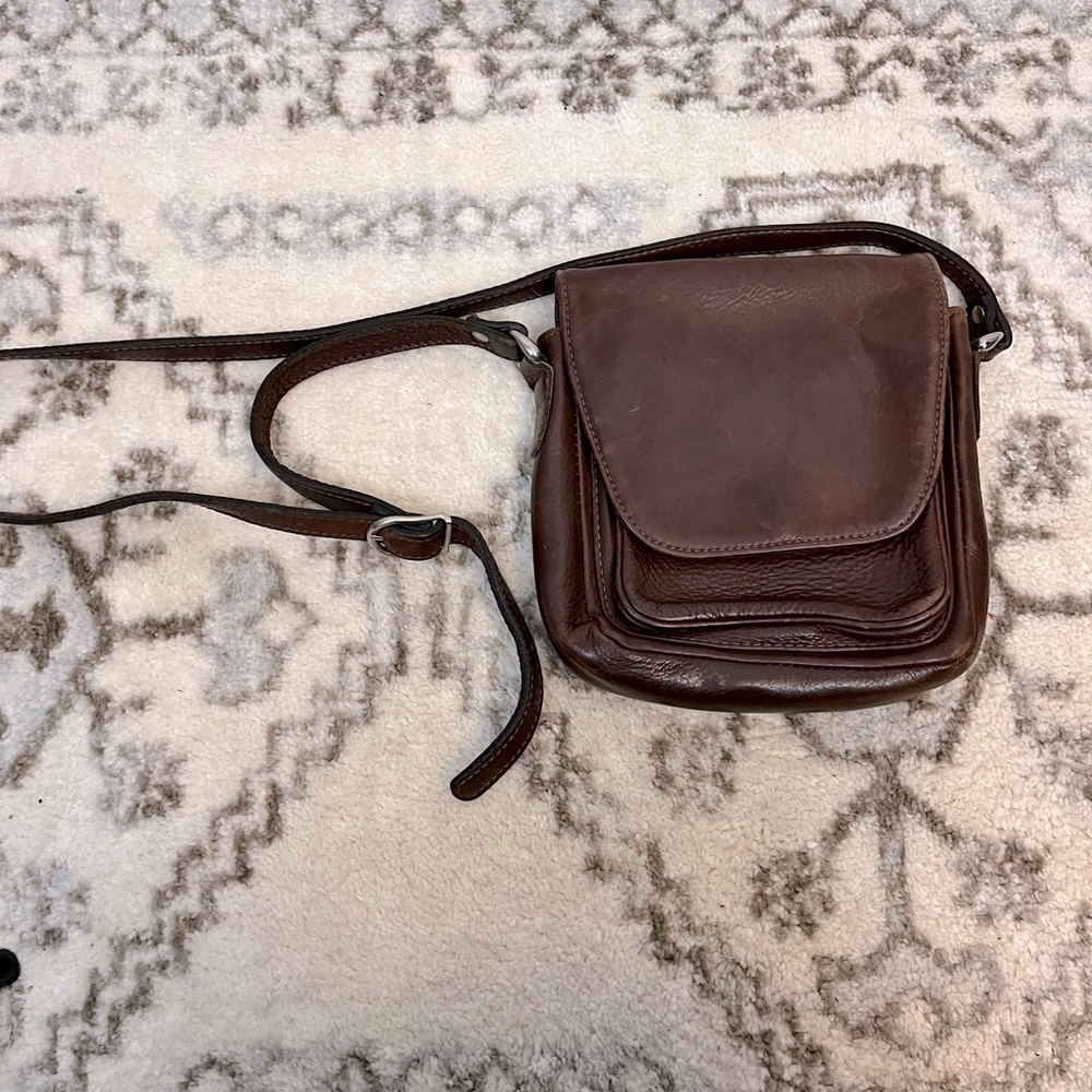 Vintage brown leather cross body purse